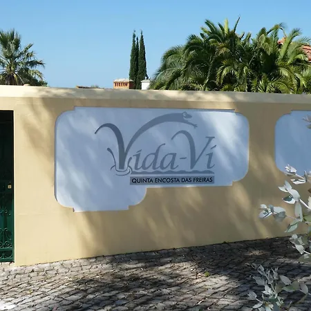 Oda ve Kahvaltı Vida-vi, And Santa Catarina (Leiria)